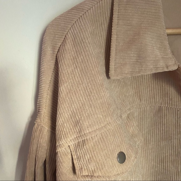 🐚Cream corduroy jacket🐚 - Picture 3 of 4